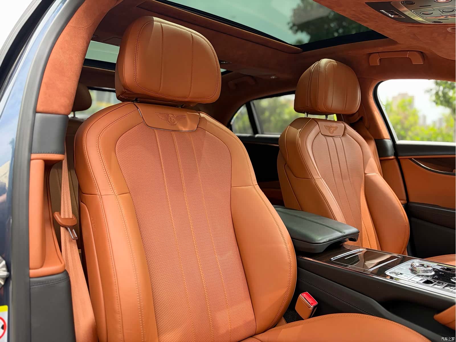 Bentley Flying Spur, 2021 17