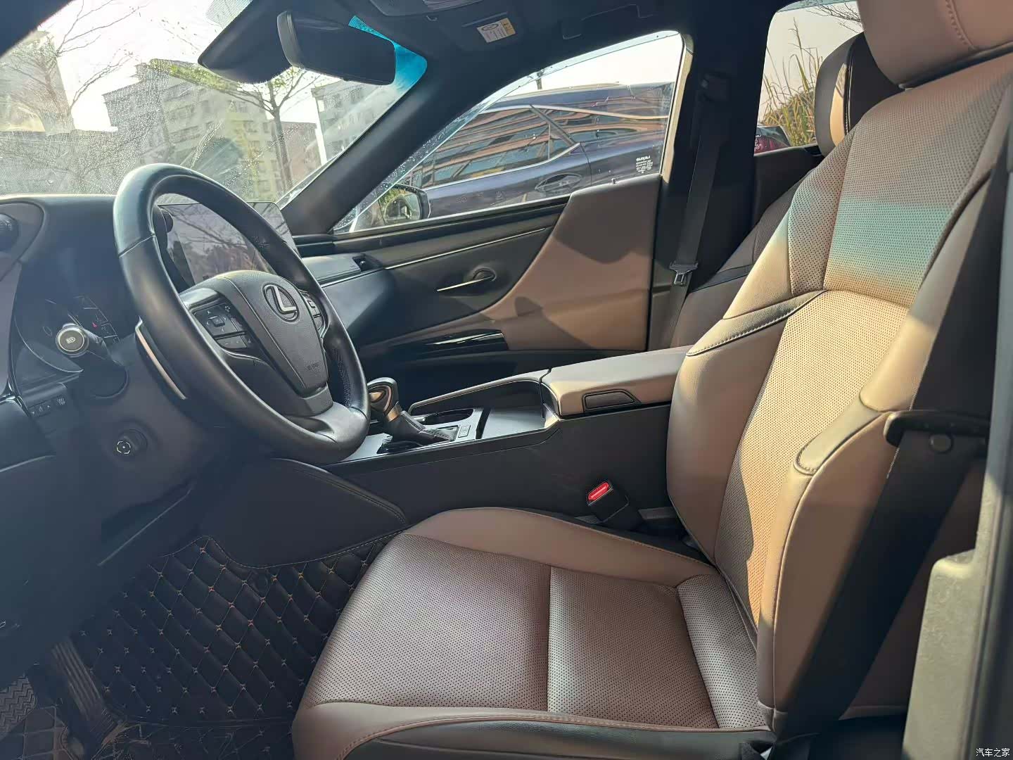 Lexus ES, 2024 3
