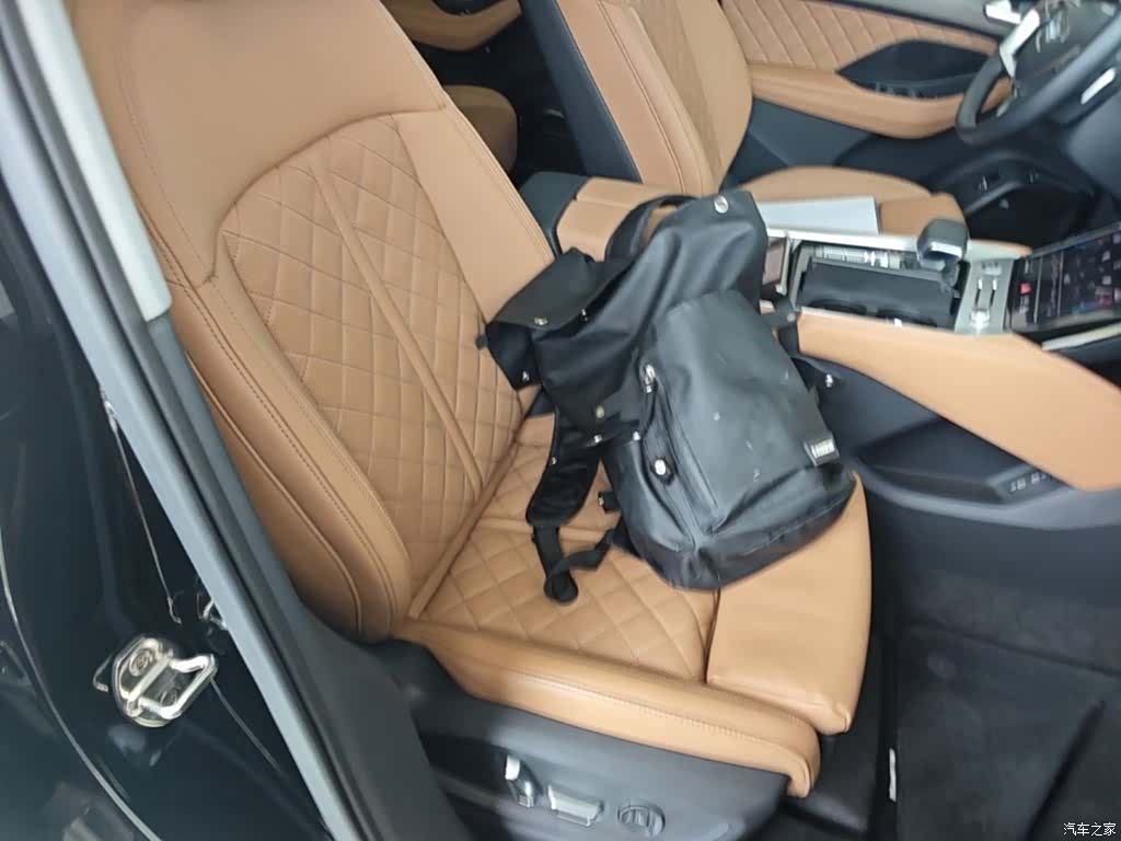 Audi Q6, 2025 25