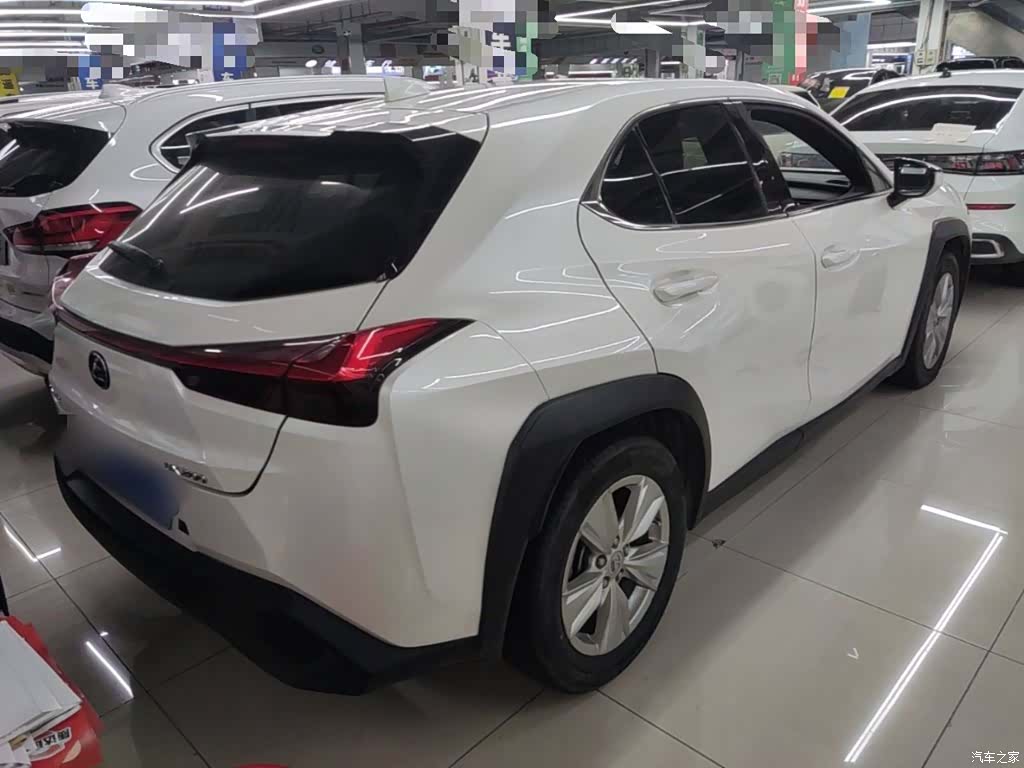Lexus UX, 2021 7