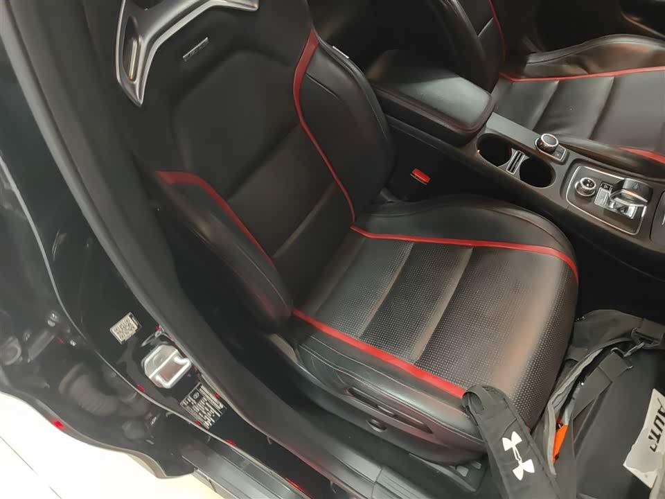 Mercedes-Benz GLA AMG