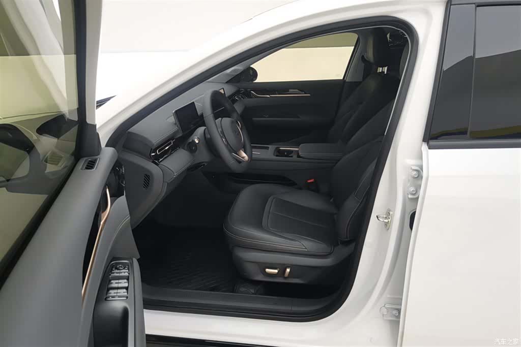 Wuling Starlight, 2025 9