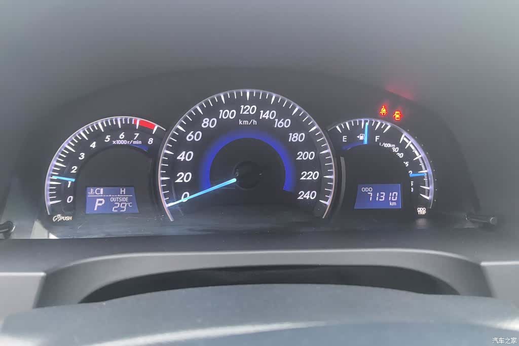 Toyota Camry, 2016 14