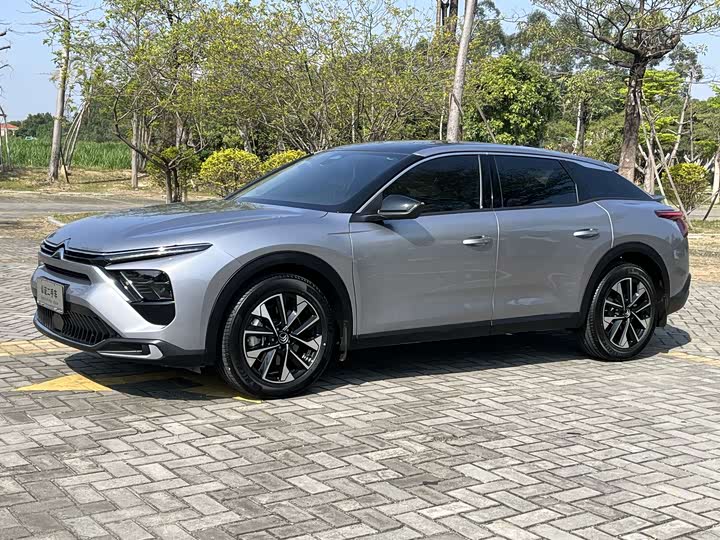 Citroen C5 X 1.6T 2023