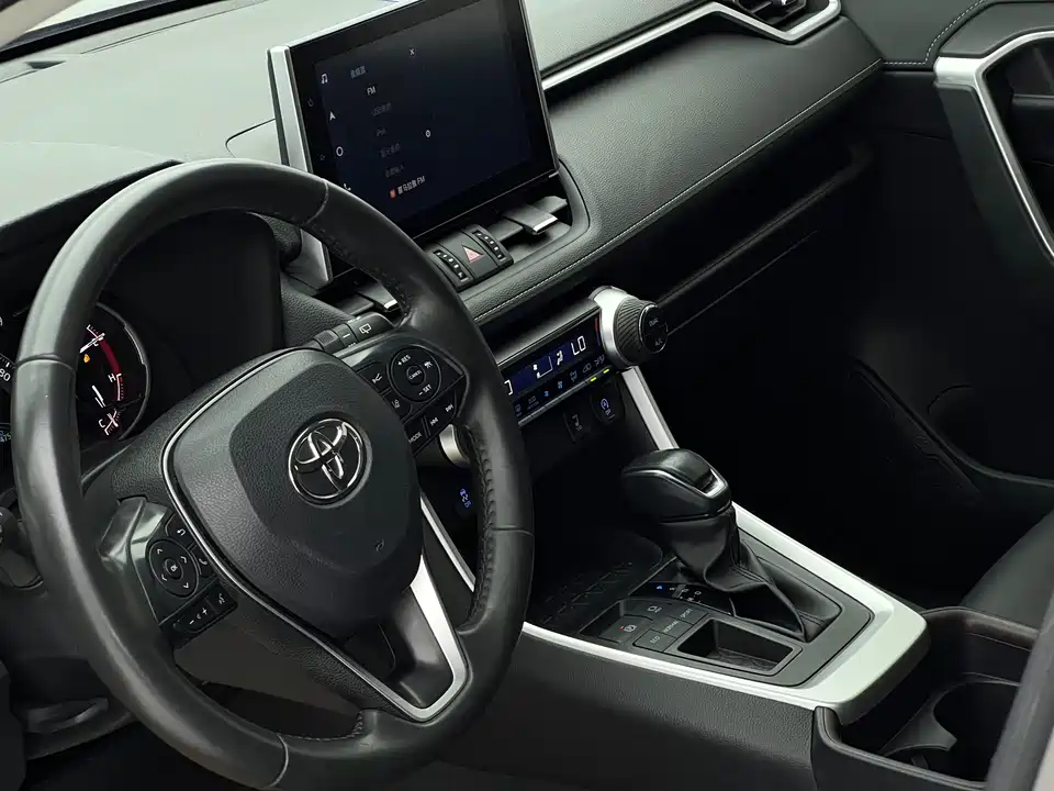 Toyota RAV4 Rongfang