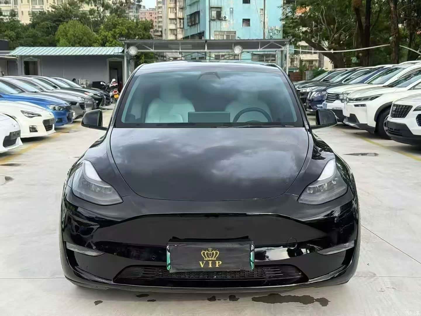 Tesla Model Y, 2022 2