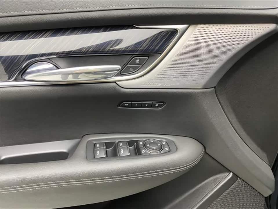 Cadillac XT6