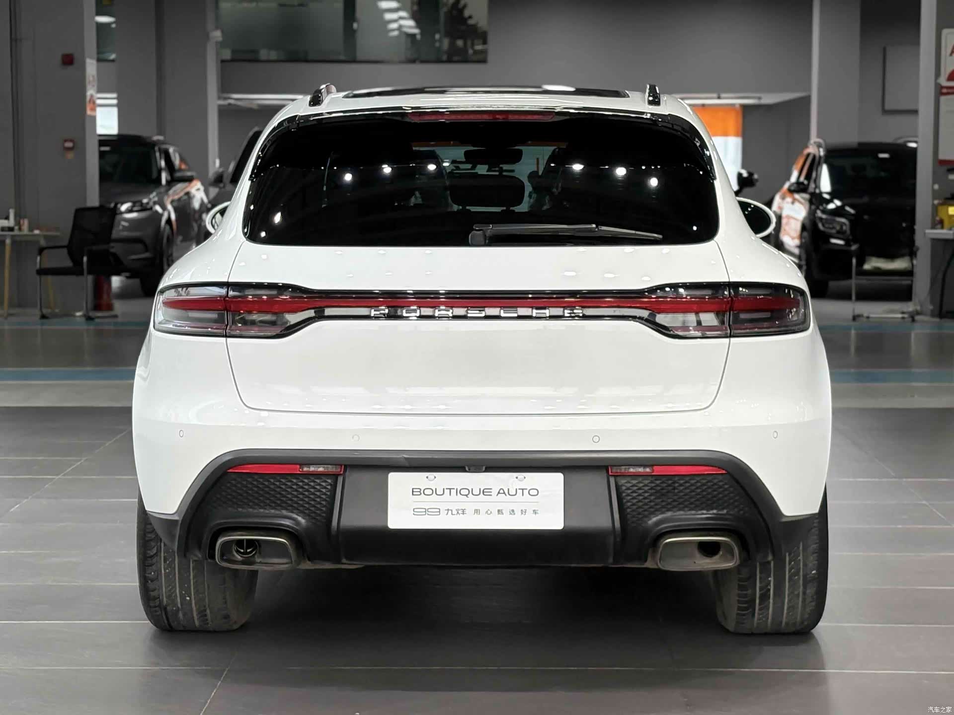 Porsche Macan, 2023 все фото