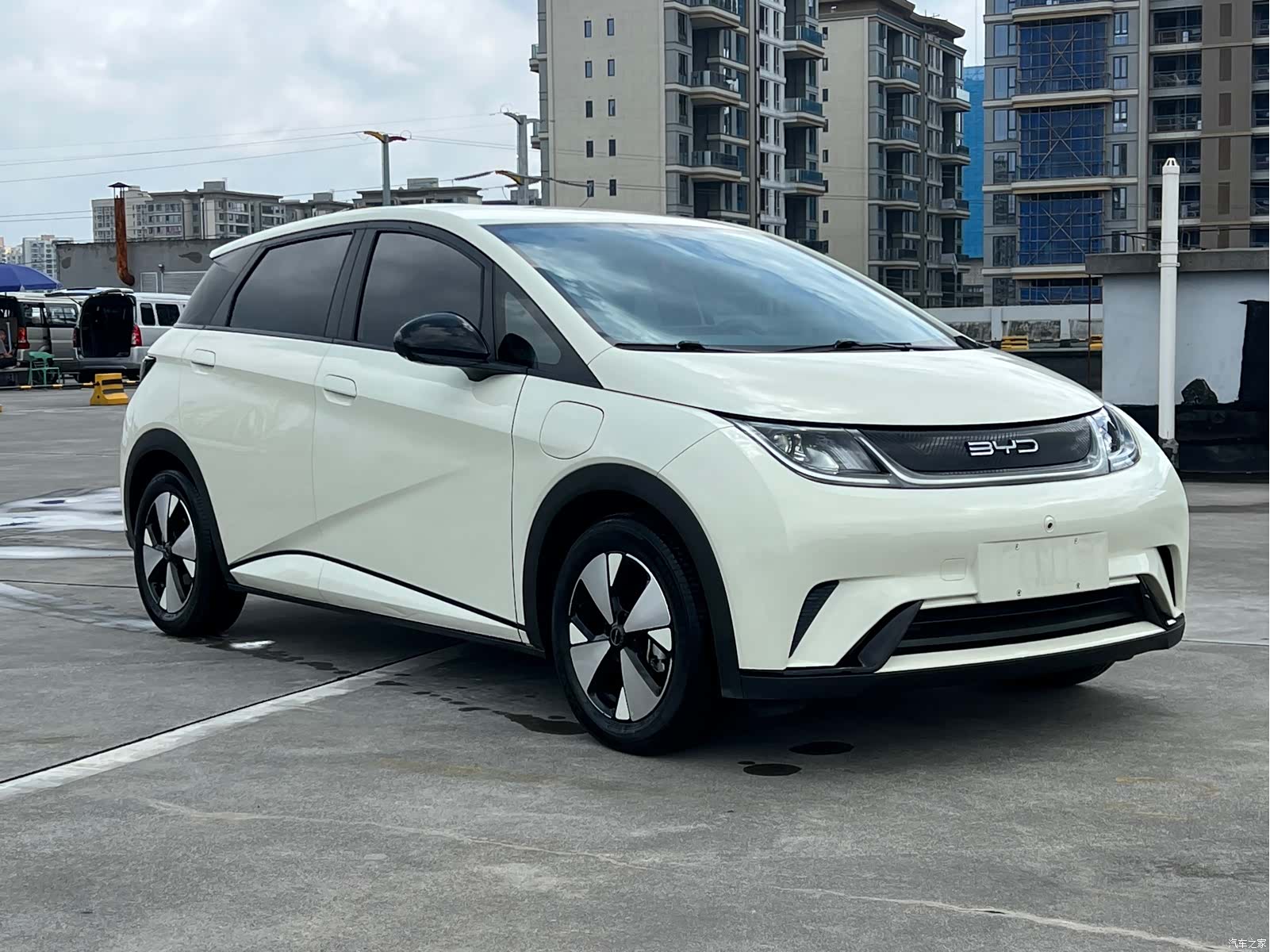 BYD Dolphin, 2023 3