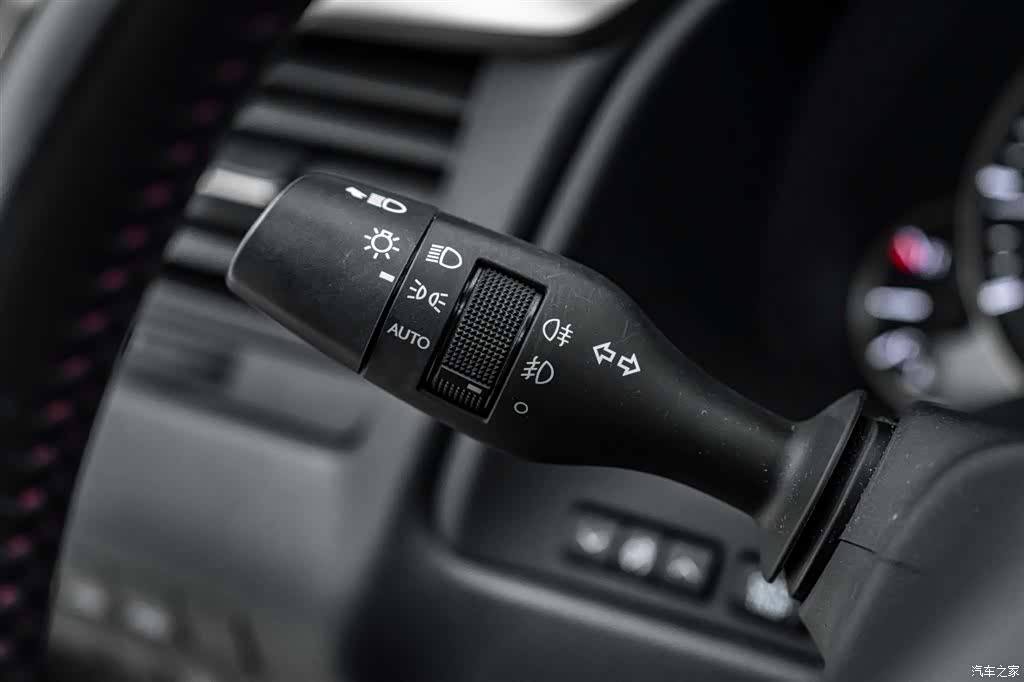 Lexus RX, 2021 11