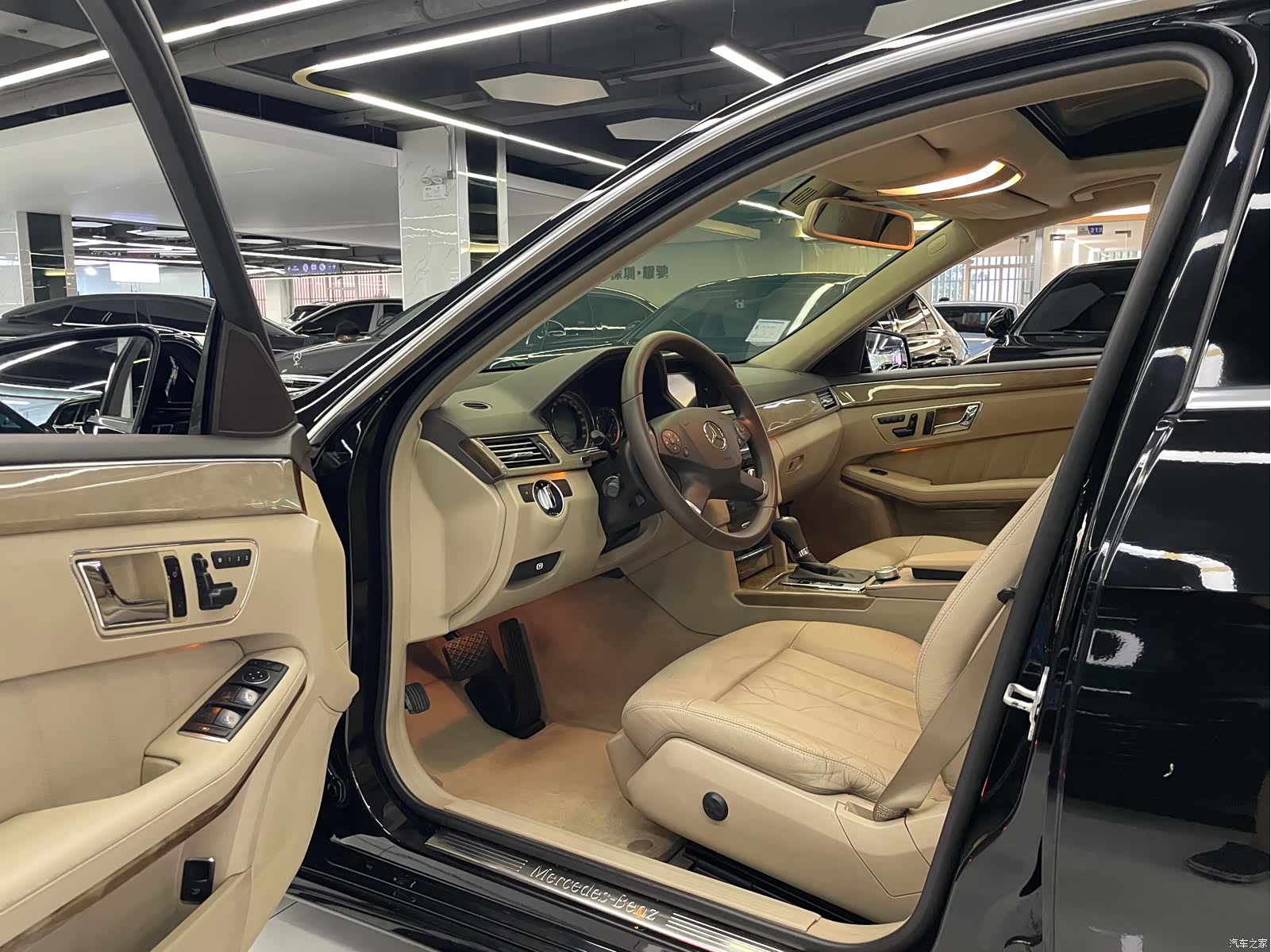 Mercedes-Benz E-Class, 2011 6