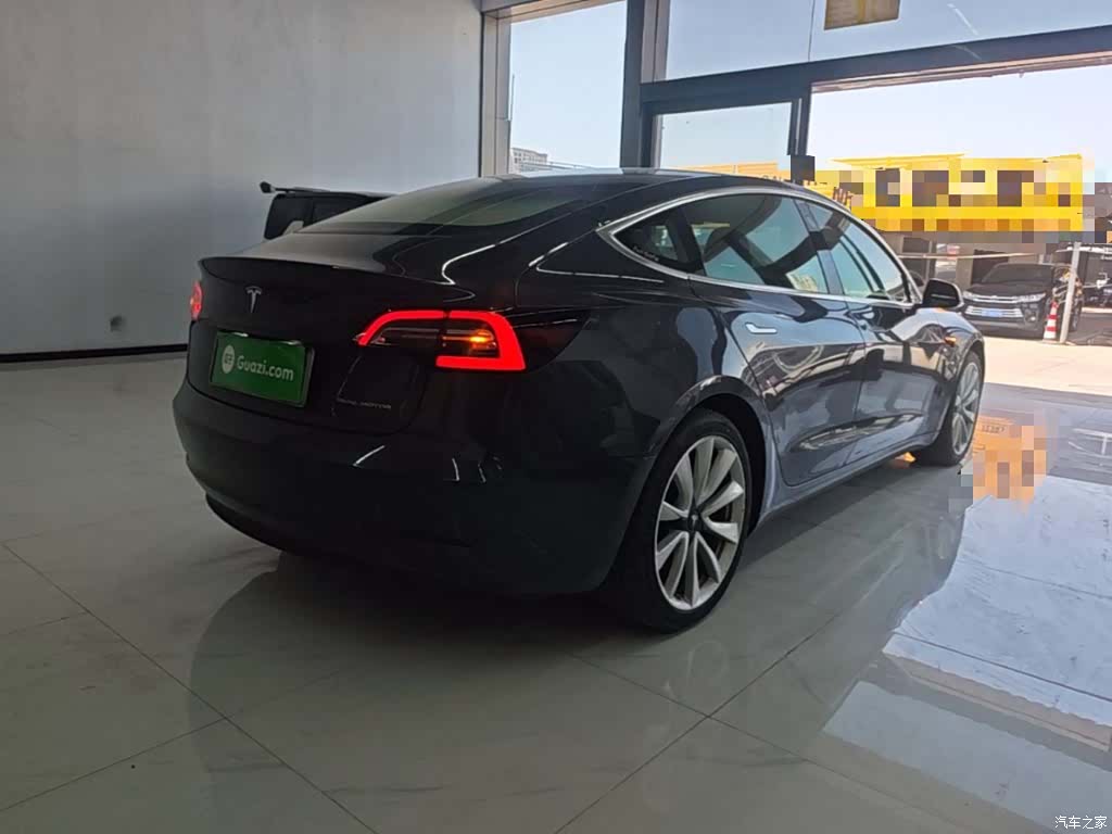 Tesla Model 3, 2019 7