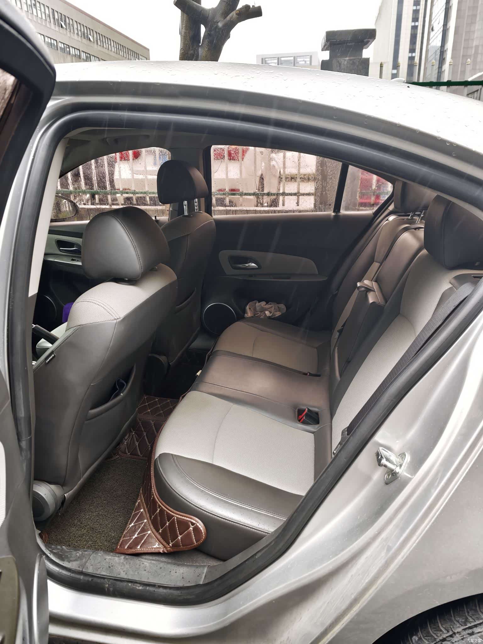 Chevrolet SE, 2012 9