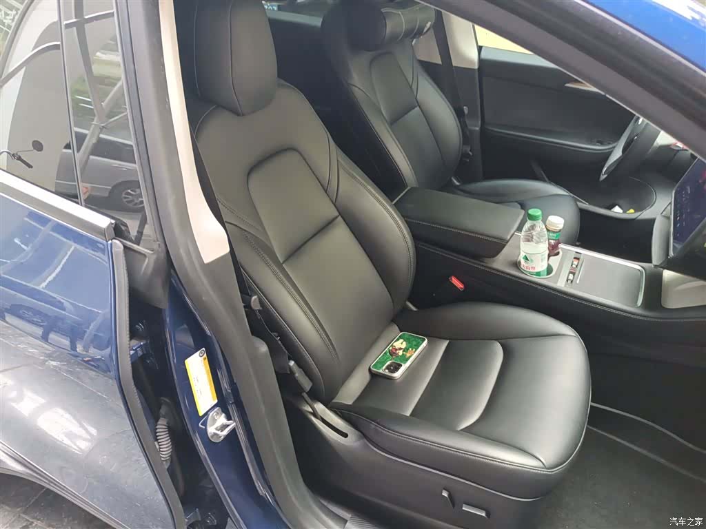 Tesla Model Y, 2022 20