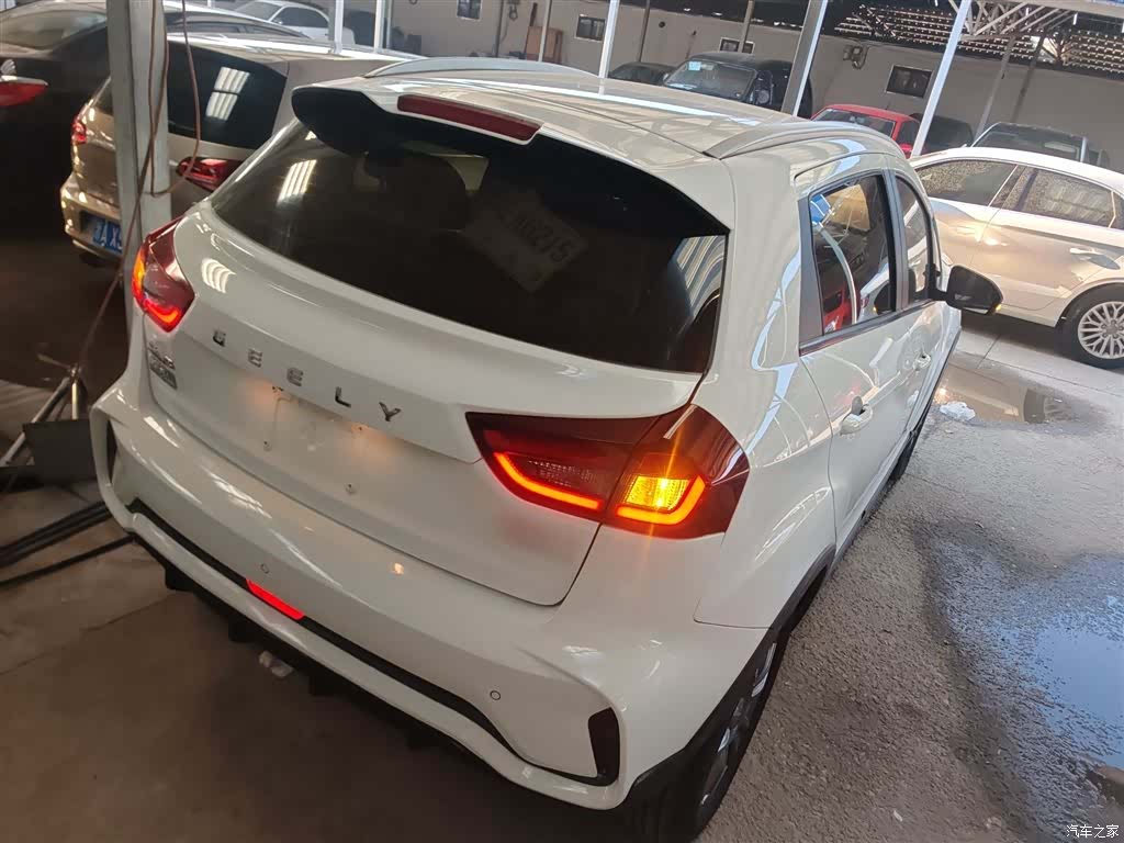 Geely X3, 2022 все фото