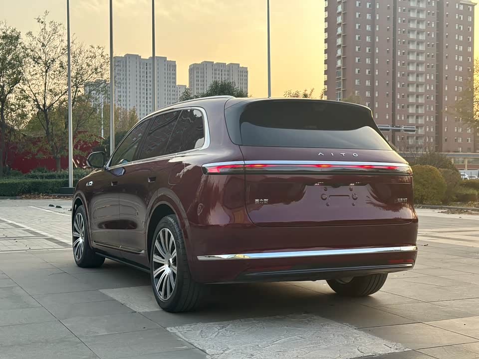 AITO Ask the world M7