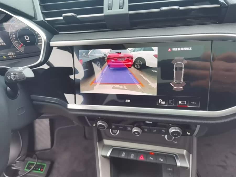 Audi Q3 2022, фото 13