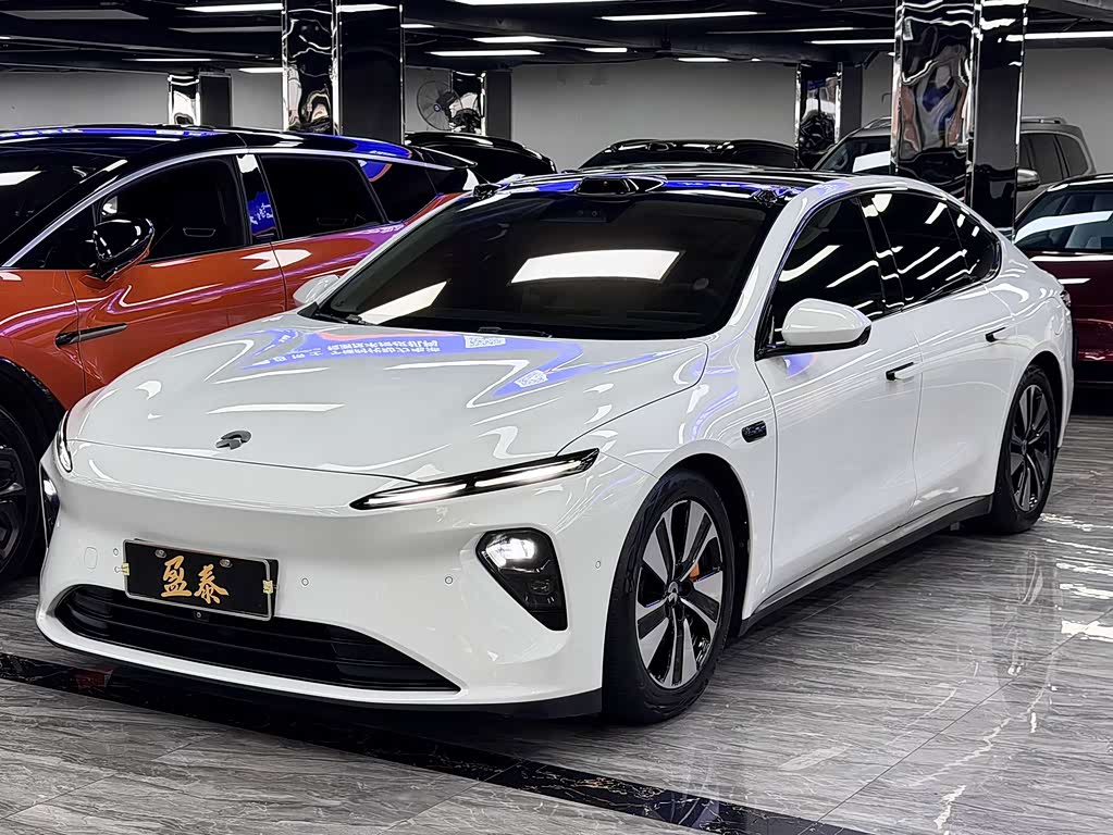 NIO ET7