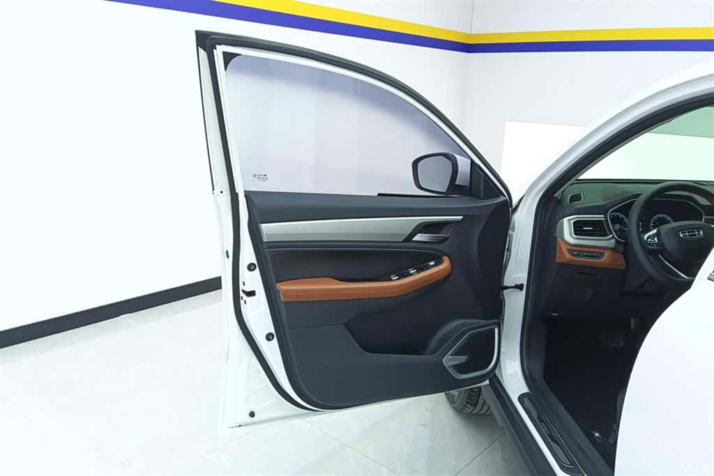Geely X6, 2020 7
