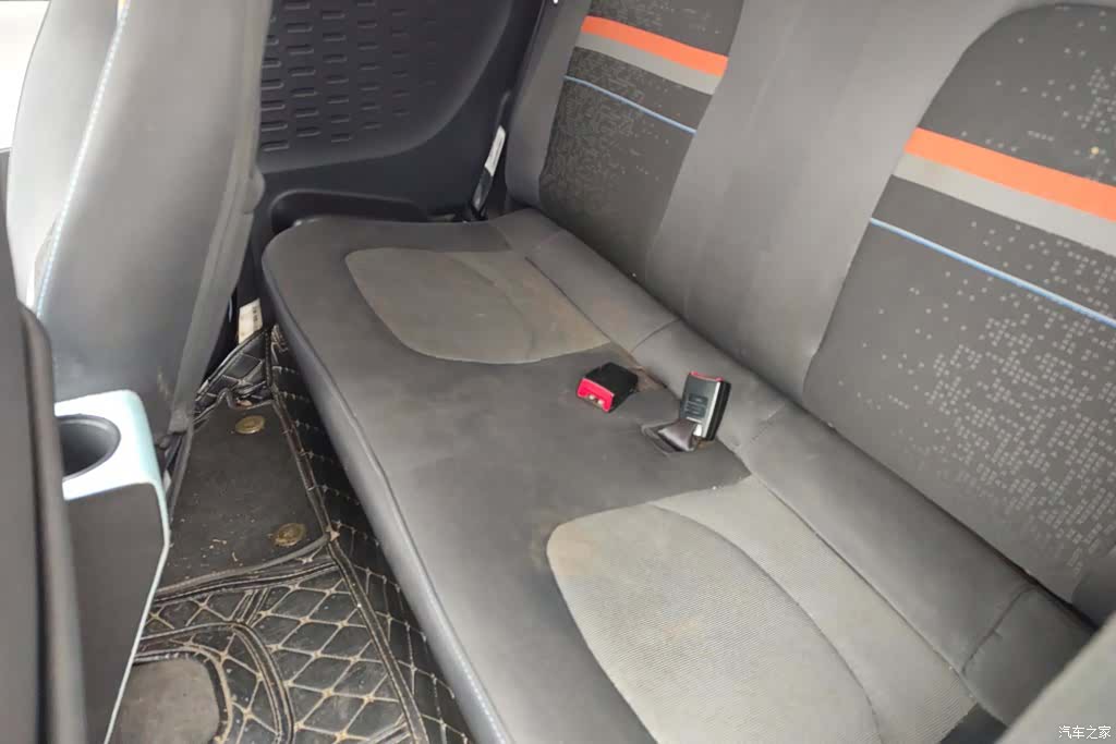 Wuling MINIEV, 2021 11