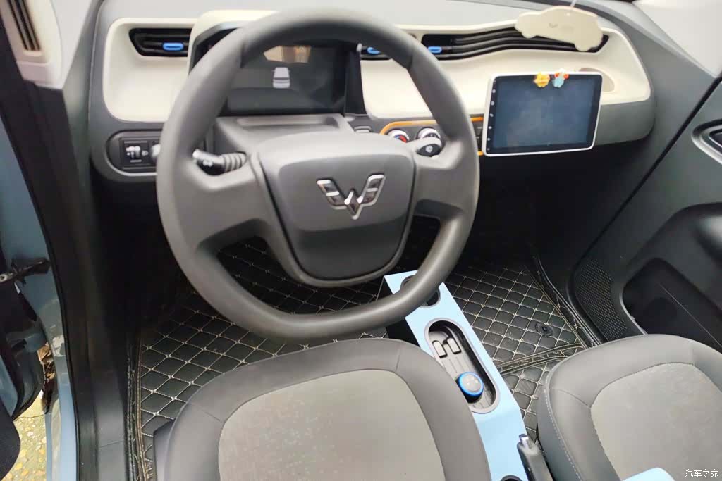 Wuling MINIEV, 2021 12