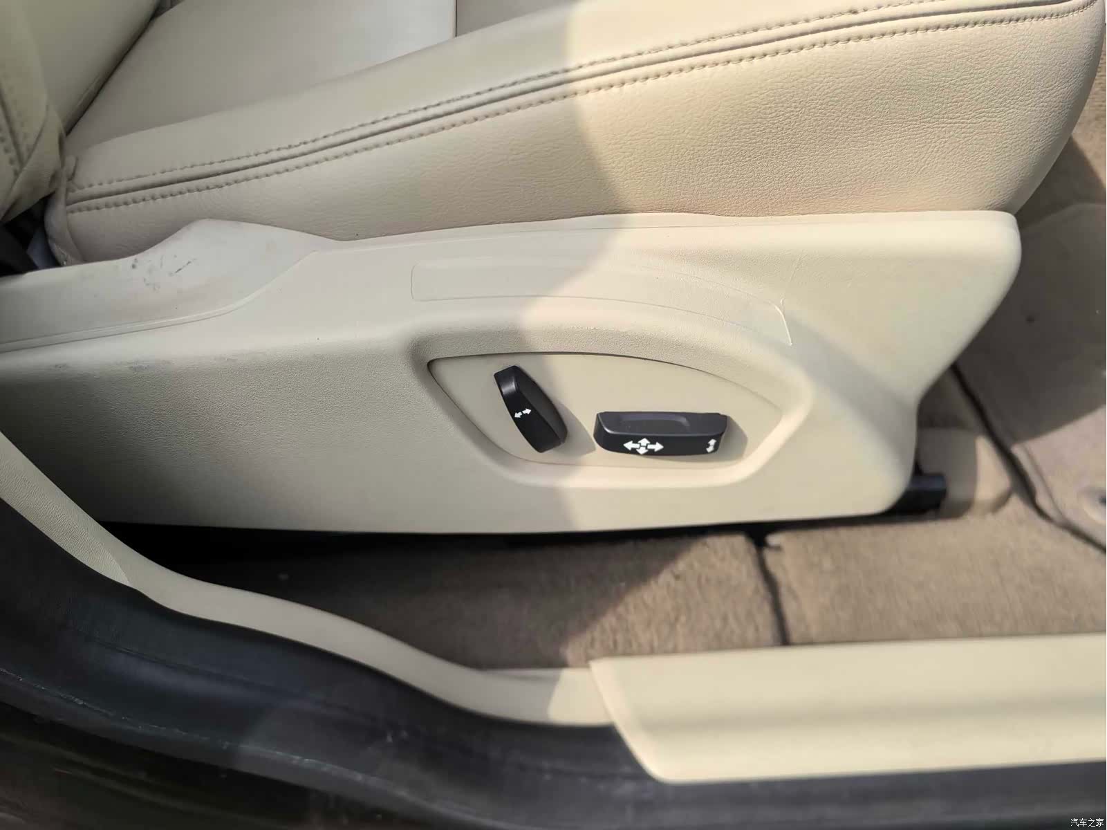 Volvo XC60, 2014 15