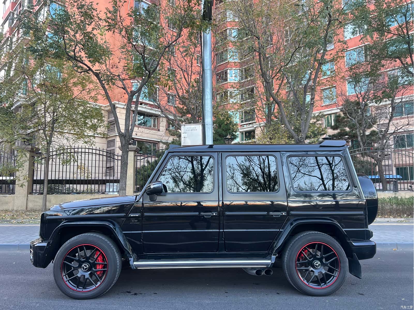 Mercedes-Benz G-Class, 2016 11