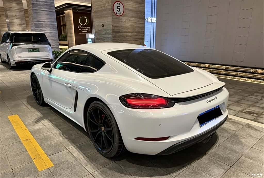 Porsche Cayman, 2018 4