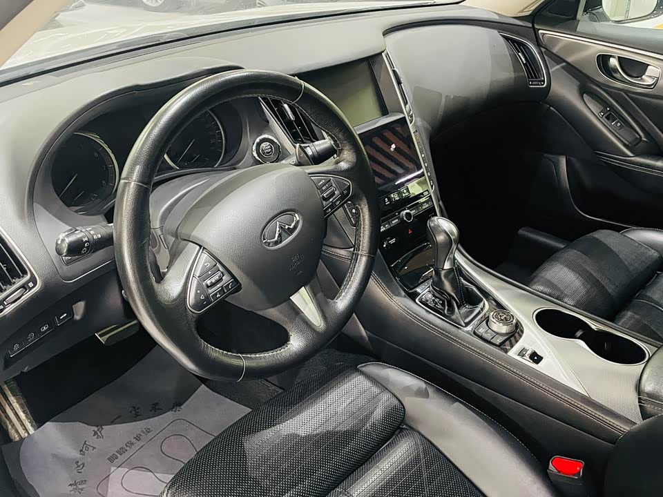 Infiniti Q50L
