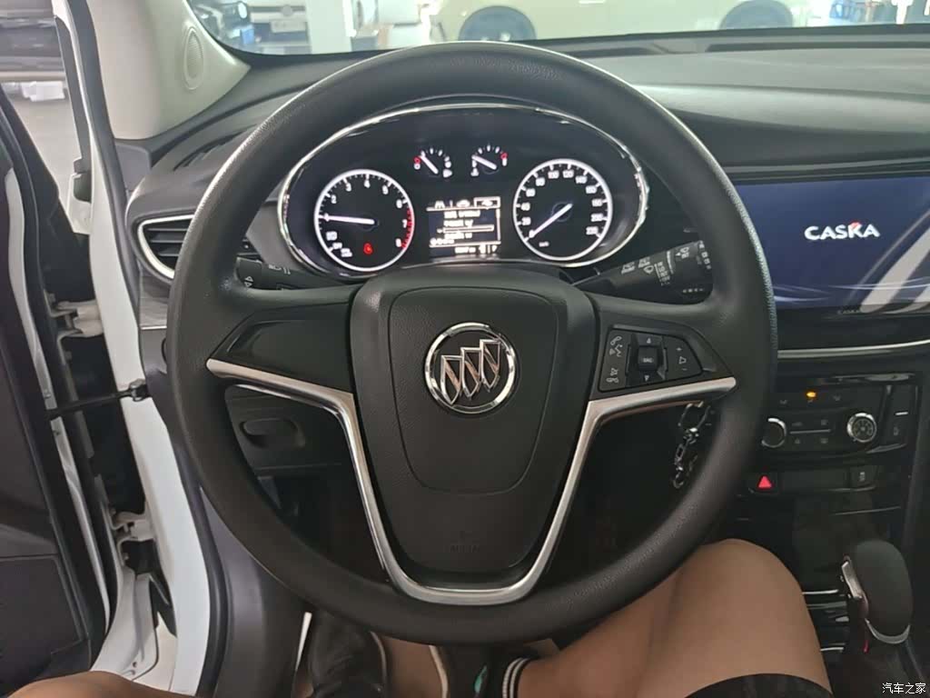 Buick Encore, 2017 11