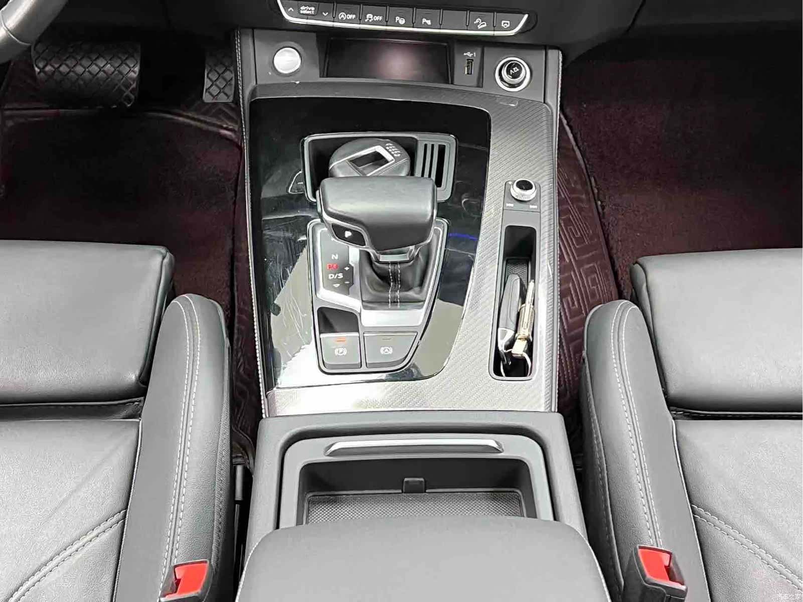 Audi Q5L, 2023 15