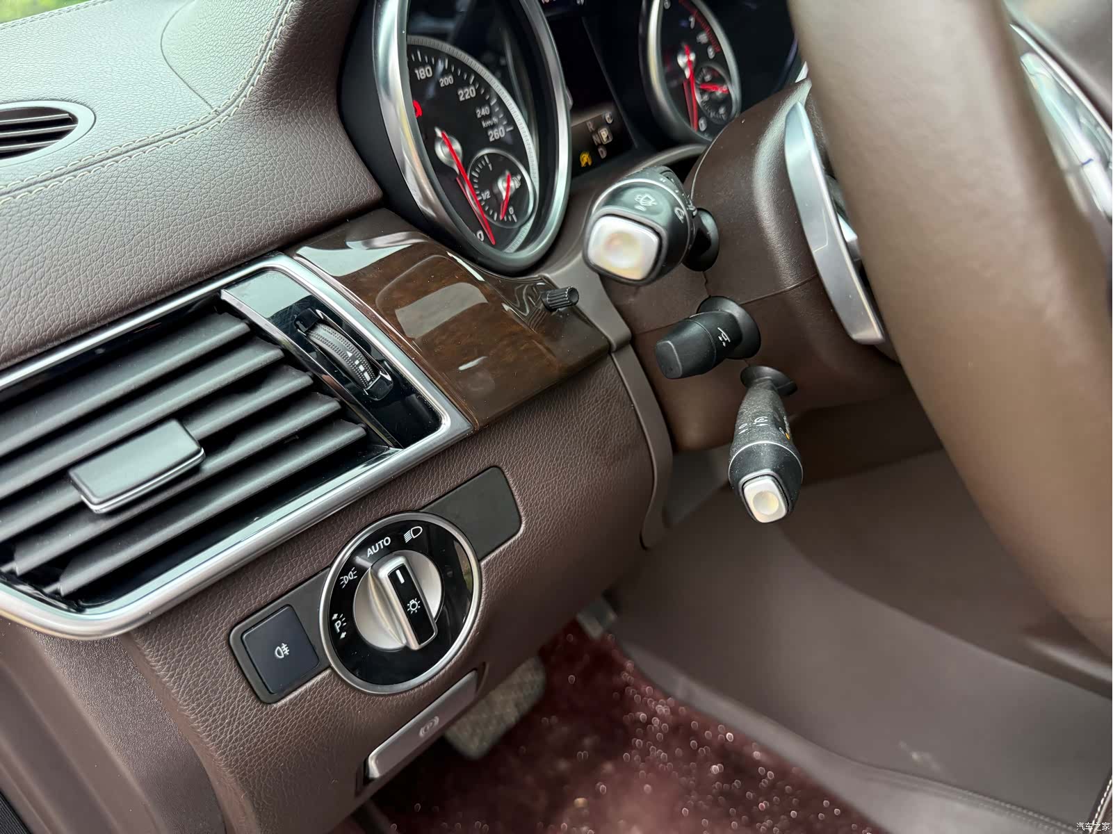 Mercedes-Benz GLS, 2018 11