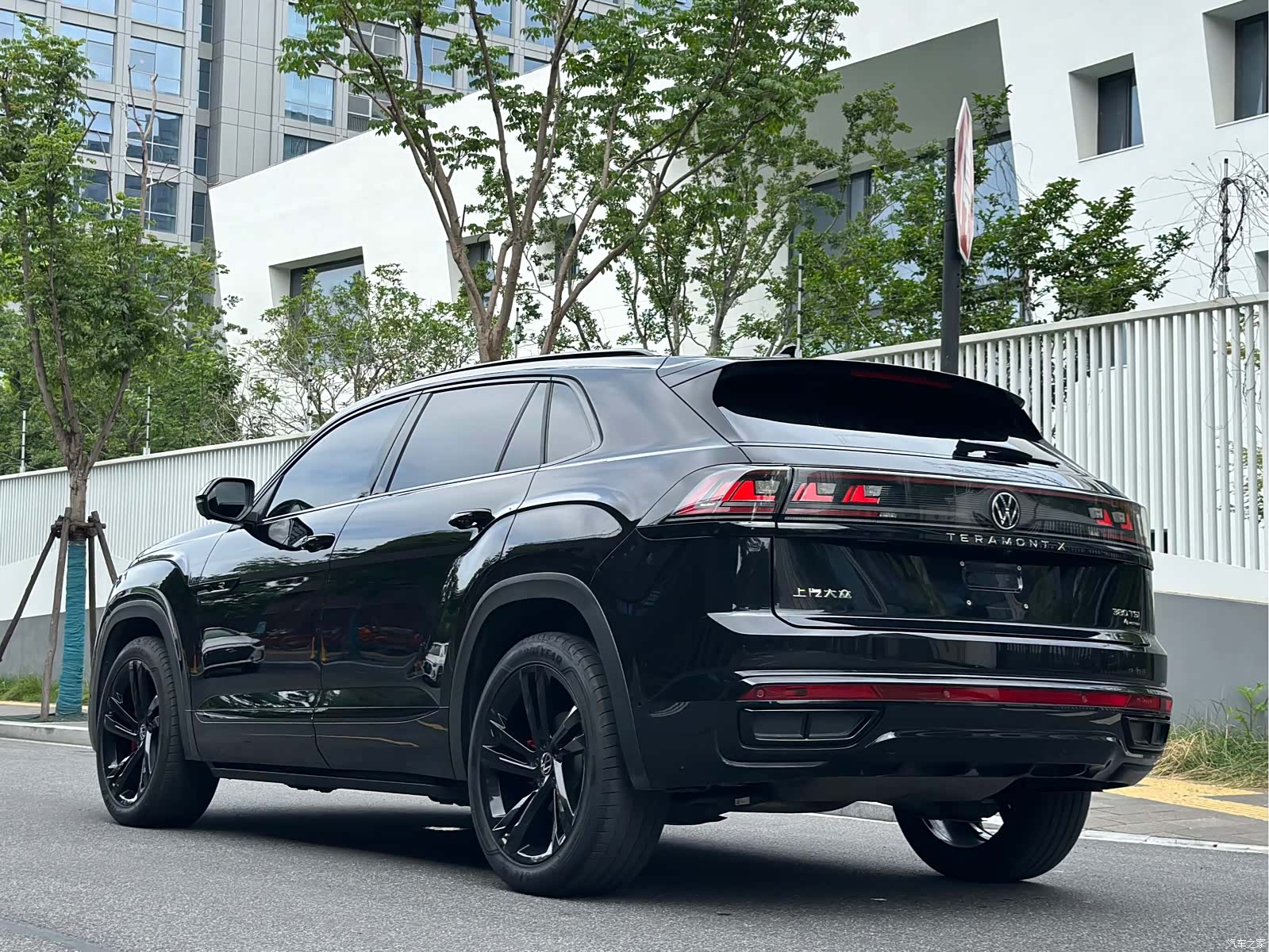 Volkswagen Teramont X, 2024 22
