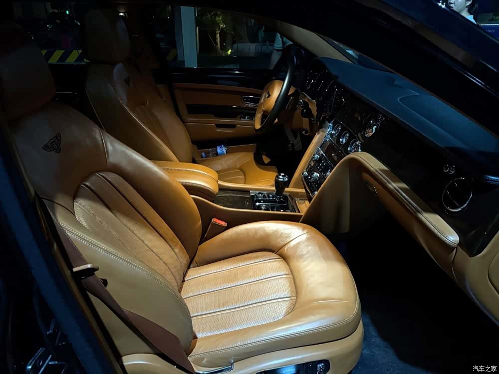 Bentley Mulsanne, 2015 16
