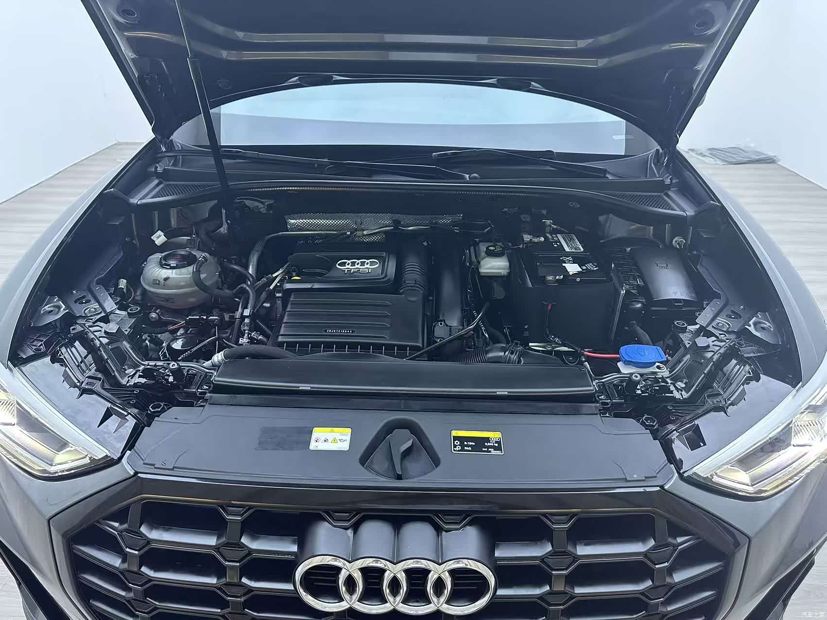 Audi Q3, 2023 все фото