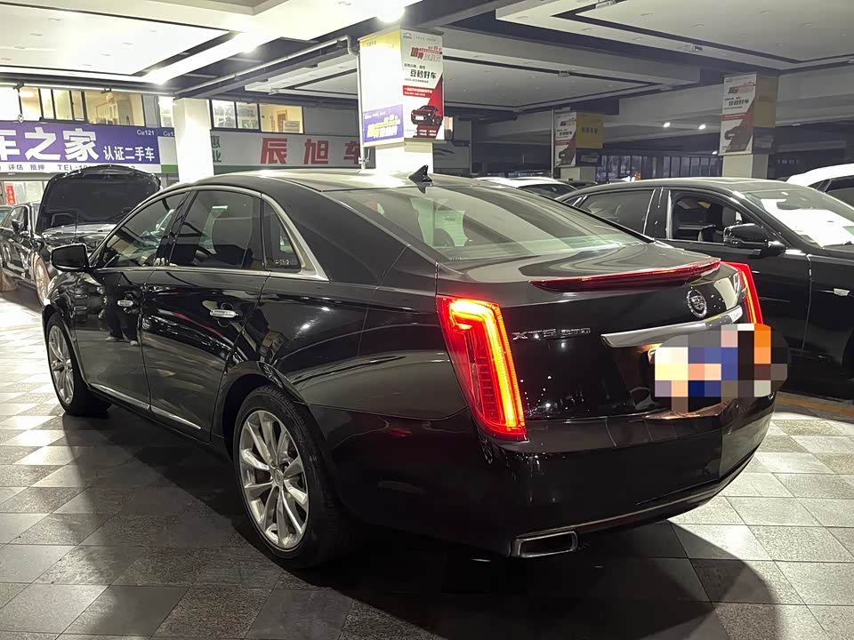 Cadillac XTS