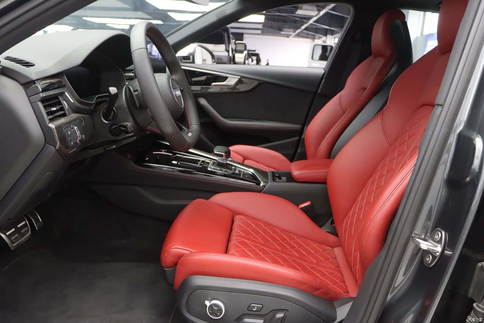 Audi S4, 2026 все фото