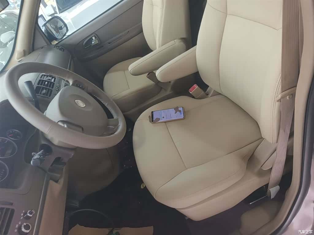 Buick GL8, 2015 15