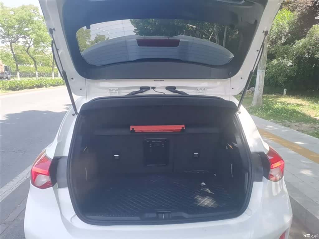 Ford Focus, 2021 19