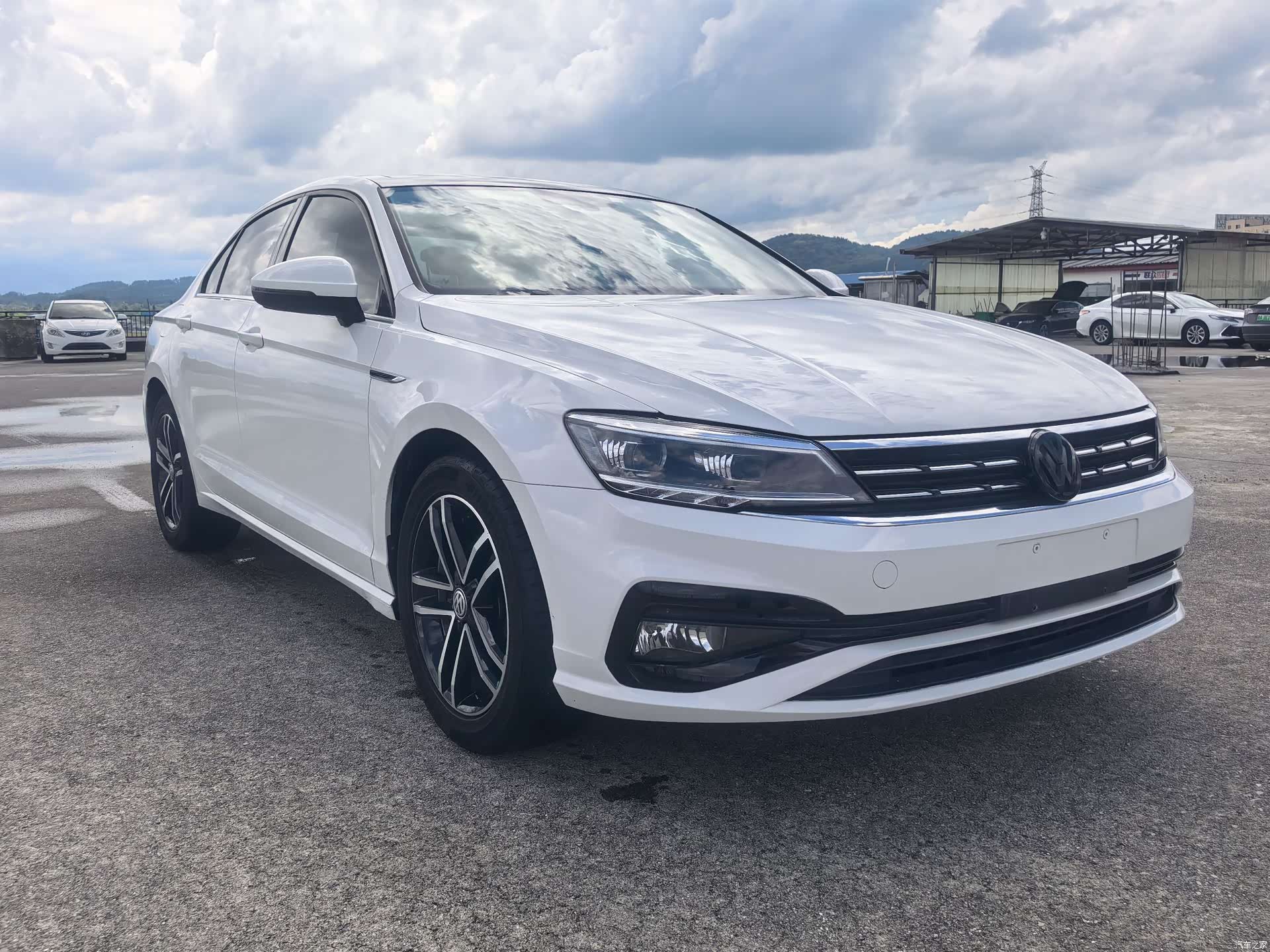 Volkswagen Lamando, 2022 3