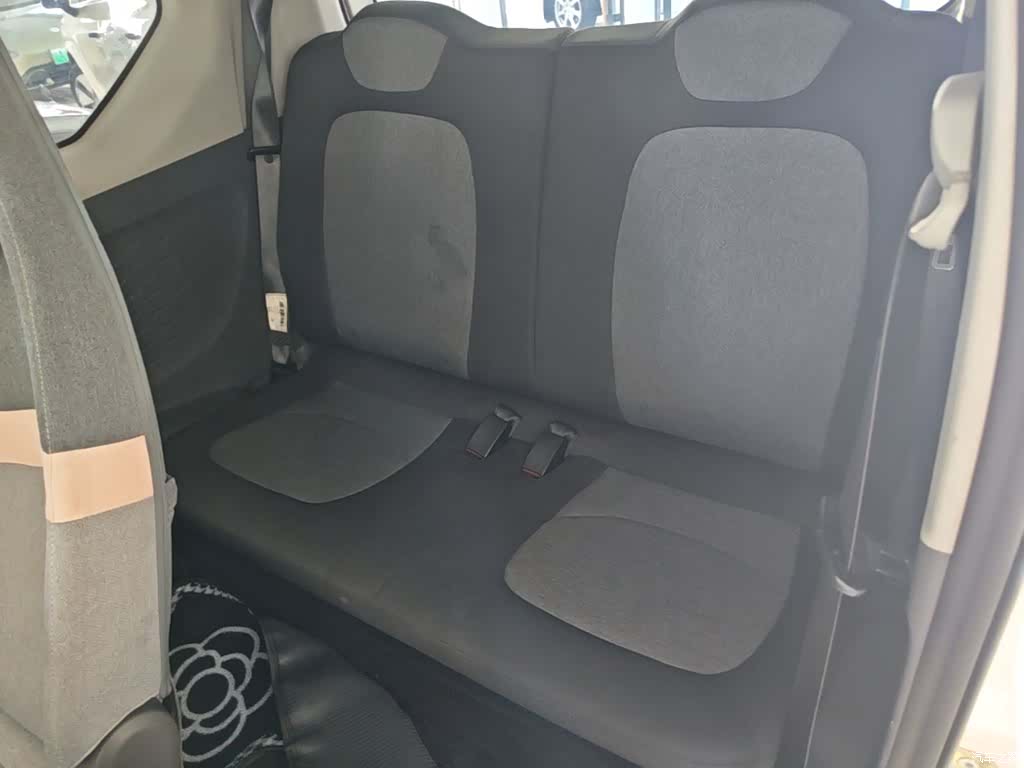 Wuling MINIEV, 2022 17
