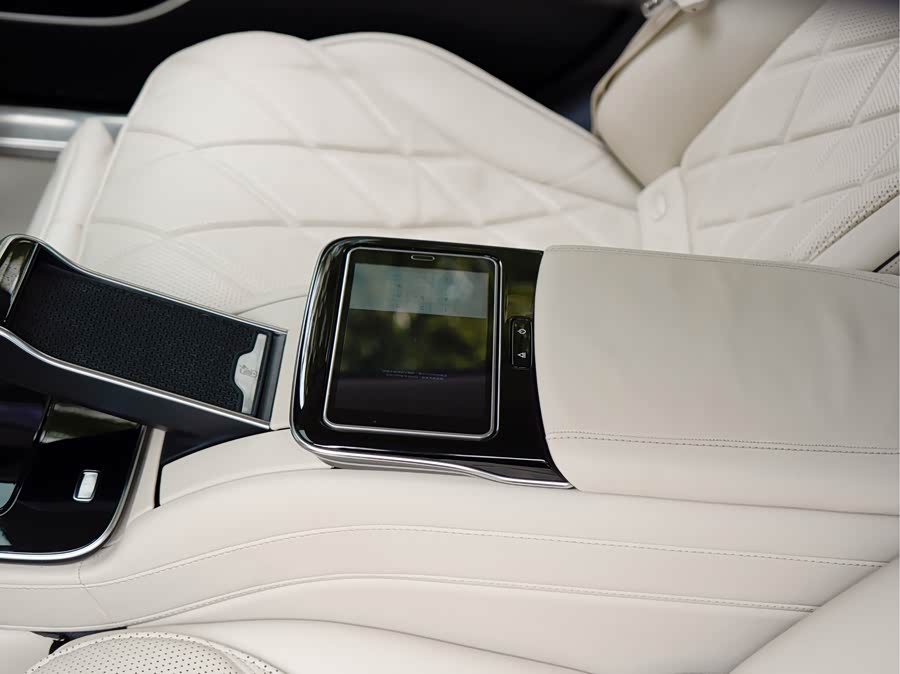 Mercedes-Benz Maybach S-Class 2022, фото 21