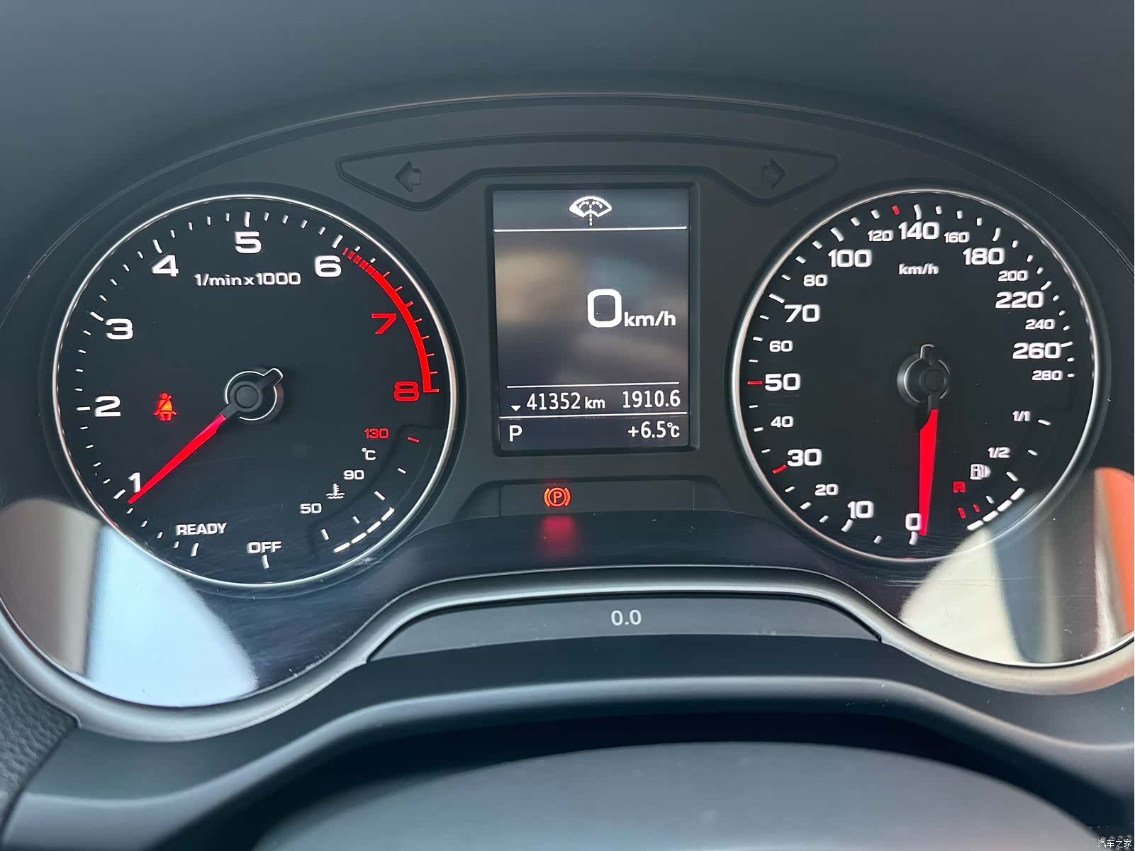 Audi Q2L, 2021 11