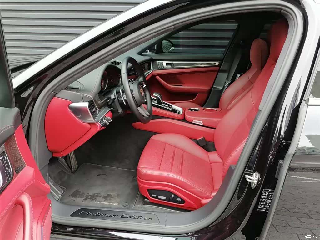 Porsche Panamera, 2023 2
