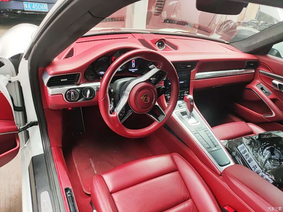 Porsche 911, 2019 4
