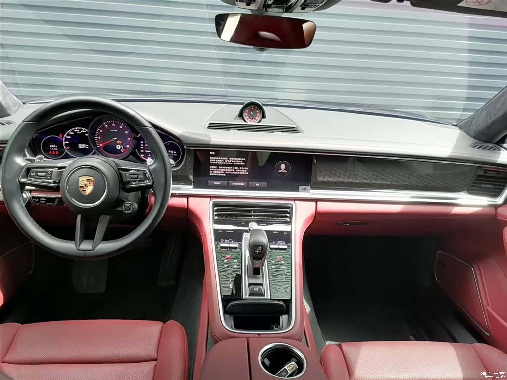 Porsche Panamera, 2023 4