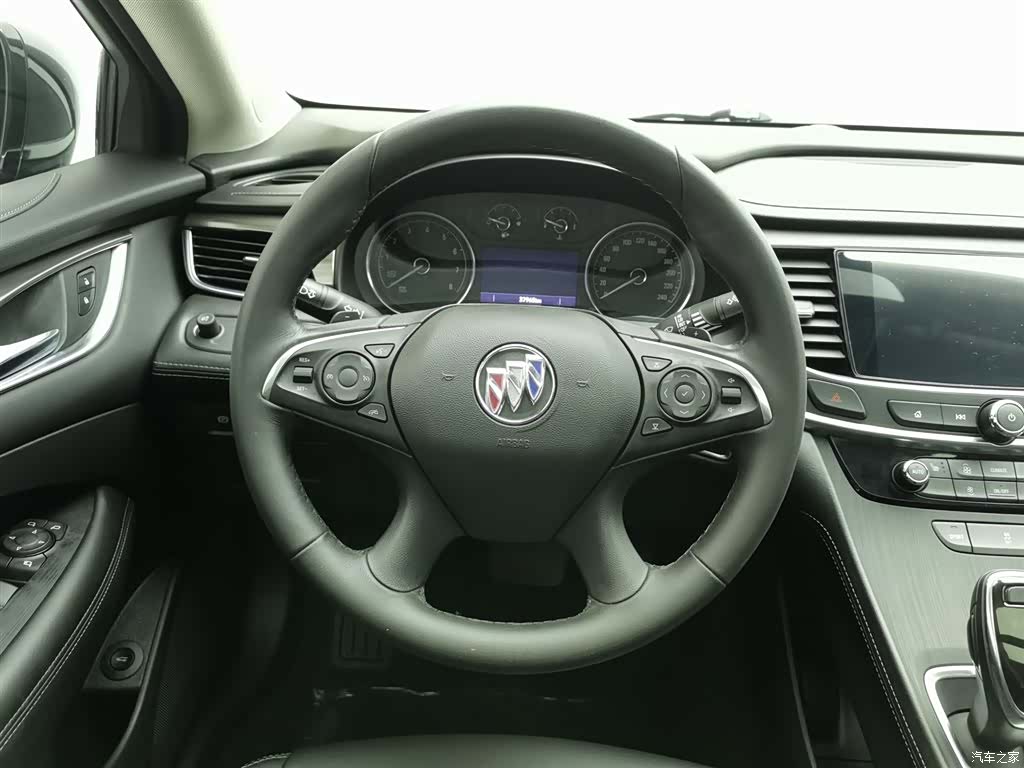 Buick LaCrosse, 2021 11