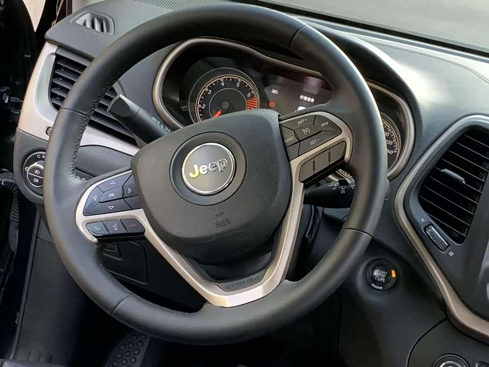 Jeep Free light