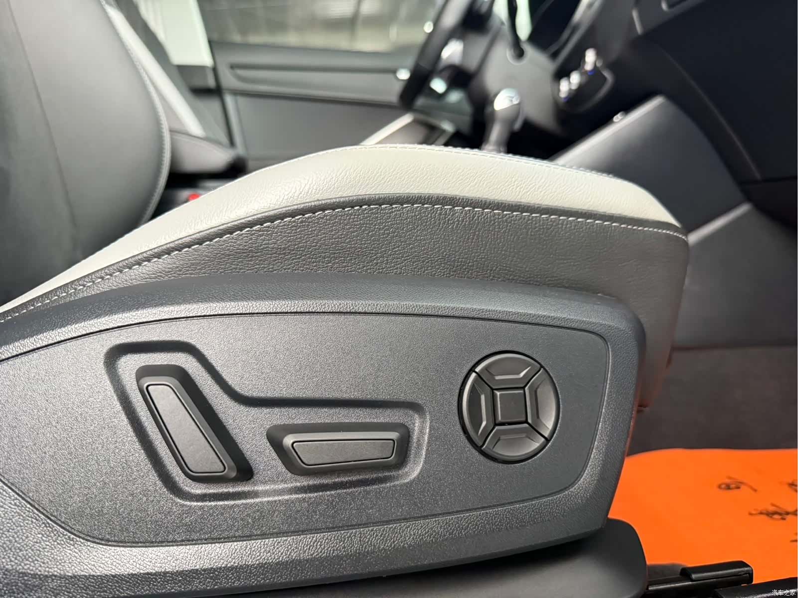 Audi Q3, 2023 19