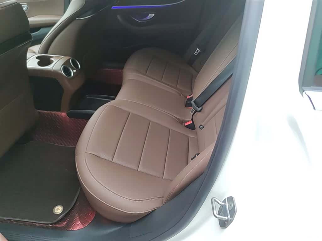 Mercedes-Benz E-Class, 2019 17